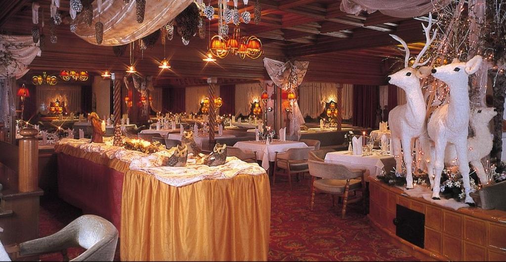Alpen Hotel Corona Vigo di Fassa Zewnętrze zdjęcie