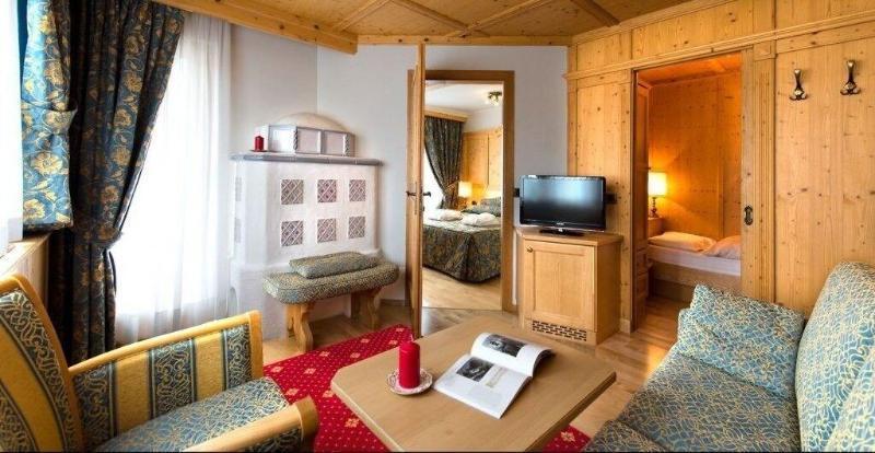 Alpen Hotel Corona Vigo di Fassa Zewnętrze zdjęcie