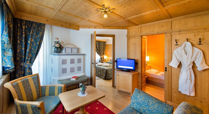 Alpen Hotel Corona Vigo di Fassa Pokój zdjęcie